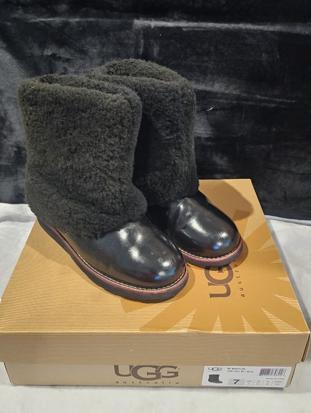 UGG Black Maylin Shearling On The Outside Leather Boots- Size 7